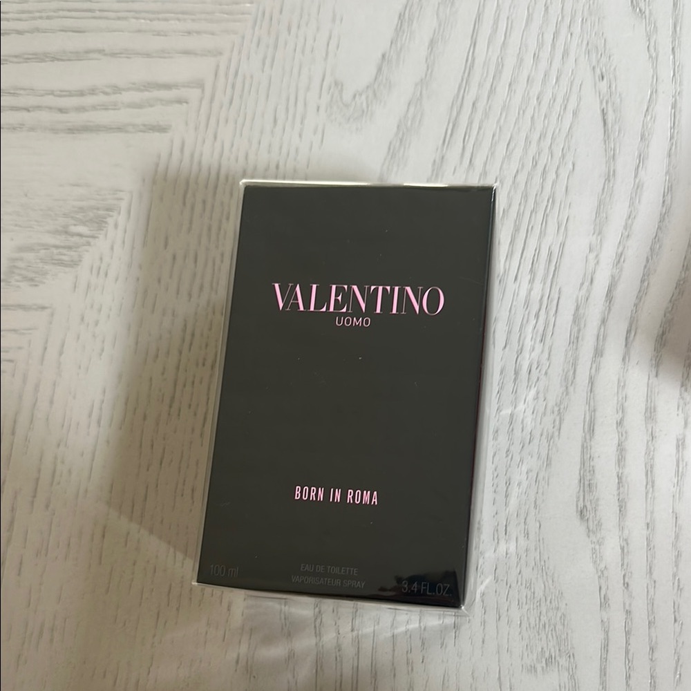sealed Valentino Uomo Born in Roma Eau de Toilette